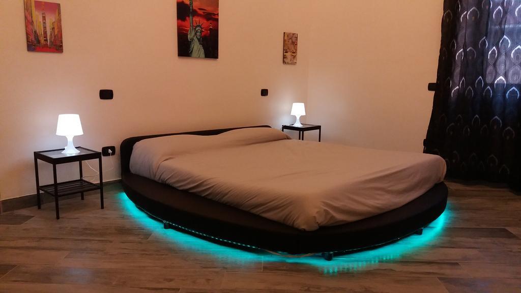 Pompei Holiday Rooms ภายนอก รูปภาพ