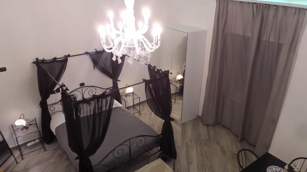 Pompei Holiday Rooms ภายนอก รูปภาพ