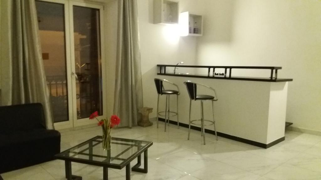 Pompei Holiday Rooms ภายนอก รูปภาพ